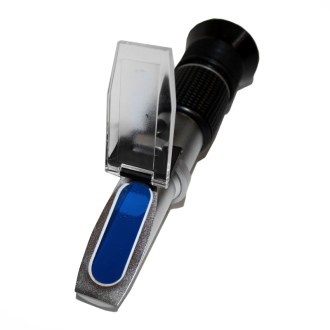 Rifrattometro per miele Catania ATC - misuratore di zucchero per misurare il contenuto d'acqua nel miele